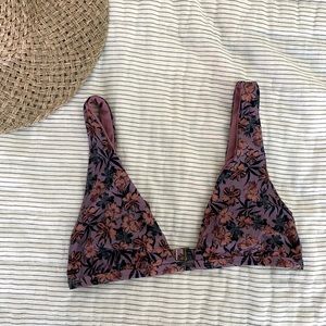 O’Neill women’s triangle floral bikini top